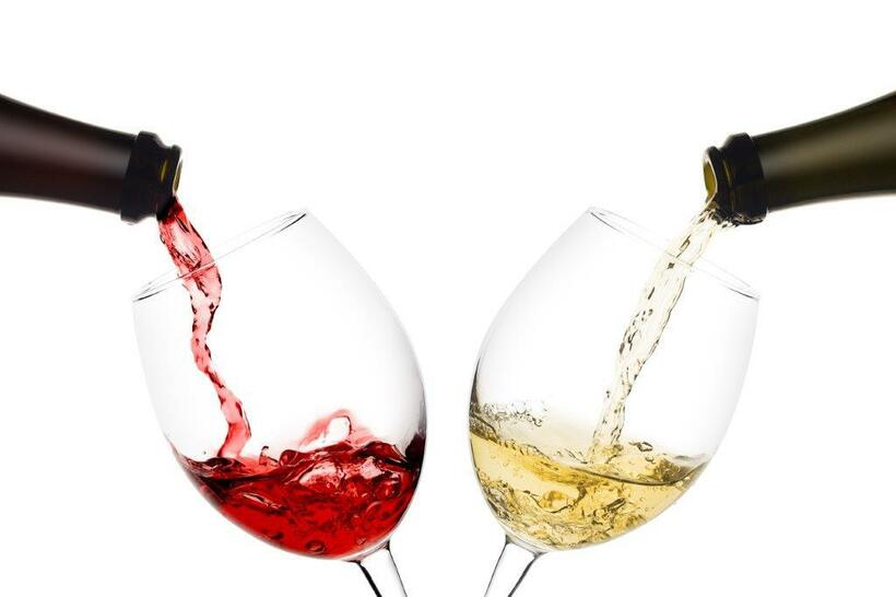 ワインは単に糖をアルコールに変えただけの飲み物ではない。ブドウのいろいろな成分が液体に溶け出し、変化する。これをマセラシオン（醸し）という（写真：getty images）