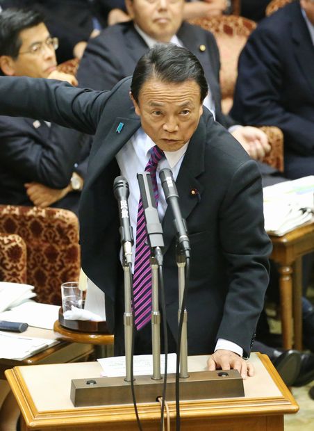 コインチェックは国会でも批判された。麻生太郎金融担当相は１月２９日に「常識に欠けておるかな」と発言。金融庁の怒りも伝わってきそうだ　（ｃ）朝日新聞社