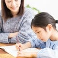 女性の思春期と更年期が重なる「小学生のいる家庭」 女性が幸せな人生を感じるカギとは