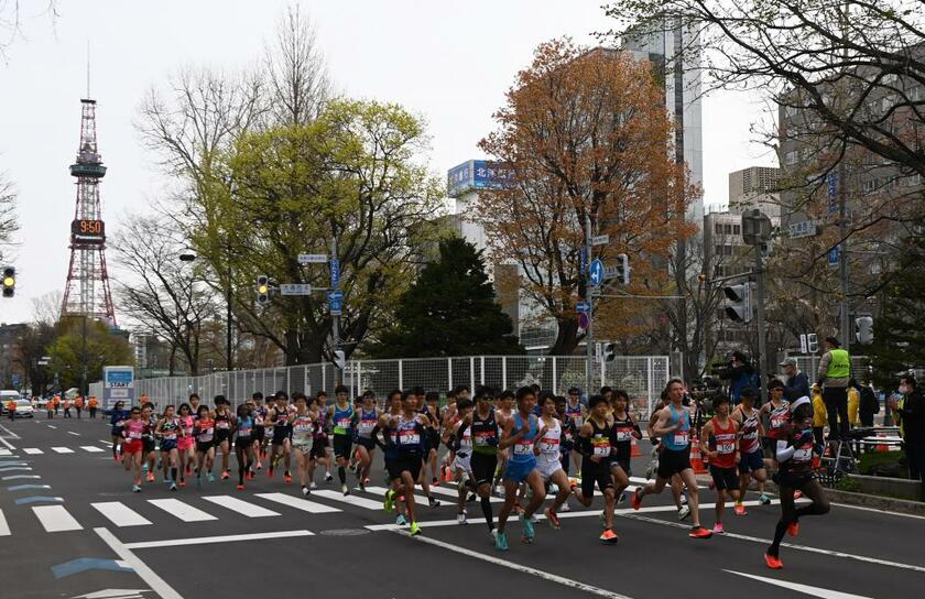 今年5月、マラソンテスト大会の様子（C）朝日新聞社