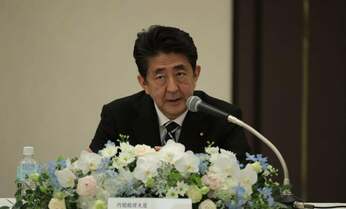 質問に答えない安倍首相を共犯者メディアが守る戦後75年の“報道事変”