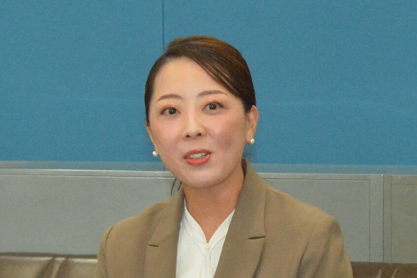 参政党の青木ひとみ氏