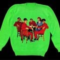 YMO、寅さん、ブルース・リーを編み物で再現 精巧なドット画の製図をもとにハンドメイドする編み物☆堀ノ内さん