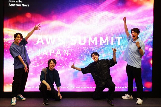写真・図版(1枚目)| 約1,200名とAWSクイズバトル! 日本最大の “AWSを学ぶイベント” AWS Summit Japan にQuizKnockの伊沢拓司・須貝駿貴・鶴崎修功らが登場しました
