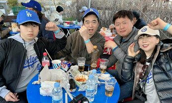 大谷翔平が出場の韓国開幕戦 チケット1枚「息子だけでも」家族で渡韓して起きた奇跡