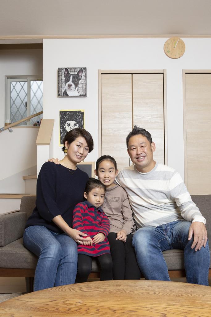 夫の岩永牧人さんと妻の岩永賀子さん（撮影／写真映像部・高橋奈緒）