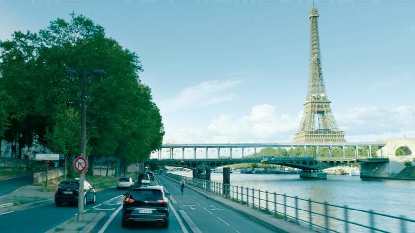 (c)2022-UNE