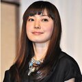 〈きょう、世界ふしぎ発見!3時間SP出演〉100均、ママチャリ、電車移動…超セレブなのに“質素”な生活を崩さない「菅野美穂」の完璧プライベート