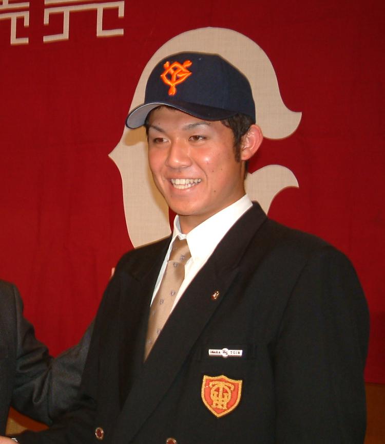 2005年の高校生ドラフト1巡目指名で巨人入りした辻内崇伸　（ｃ）朝日新聞社