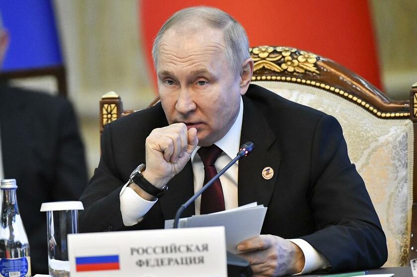 キルギスでの国際会議に出席したプーチン大統領（AP／アフロ）