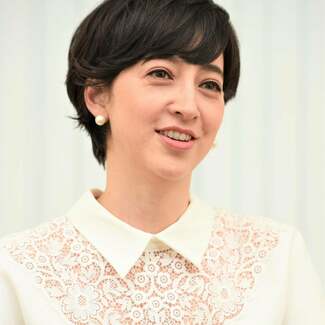 「滝川クリステル」自慢&炎上で好感度下がり気味も「政治家の妻」としてはアピール上手に