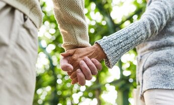 FPも首をかしげる低評価の「プラチナNISA」構想 証券会社は毎月分配に対応済なのに…