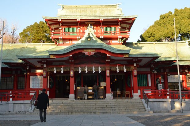 事件のあった富岡八幡宮　（ｃ）朝日新聞社