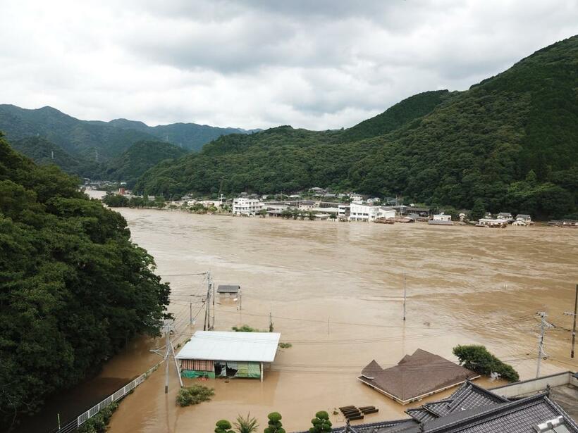熊本県の球磨川の氾濫の様子（撮影／稲葉洋一）