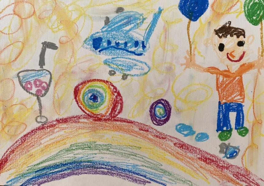 「空のレストラン」をテーマに、長男が描いた絵。絵の描き方は、塾なしで武田さんが教えた。虹に見立てた７色のバームクーヘンも一緒に作った（いずれも本人提供）