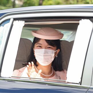 愛子さま「ピンクの帽子」に大きなリボン 提案したデザイナーが語った“ふんわり”の効果