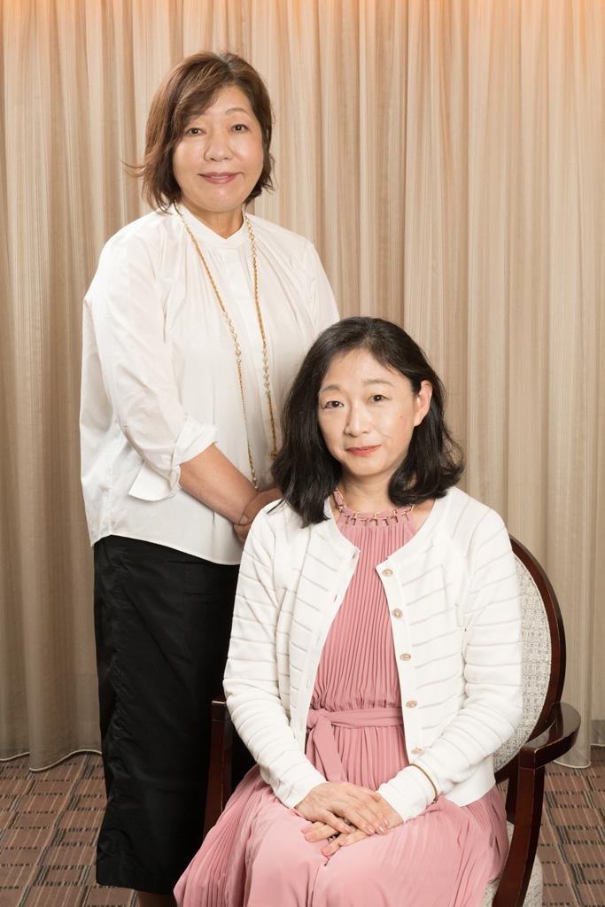 鴻巣友季子さん（右）と林真理子さん（撮影／写真映像部・戸嶋日菜乃）