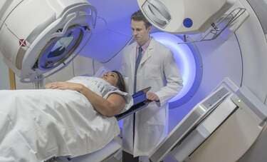 【がん放射線治療】患者数が多い全国トップ20病院　高精度照射の登場で治療成績が手術に近づいた
