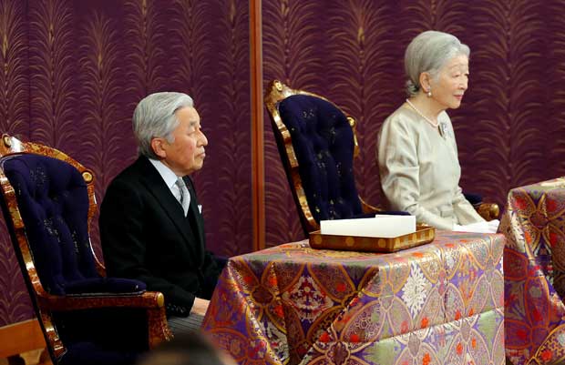 歌会始の儀に出席した天皇、皇后両陛下　（ｃ）朝日新聞社