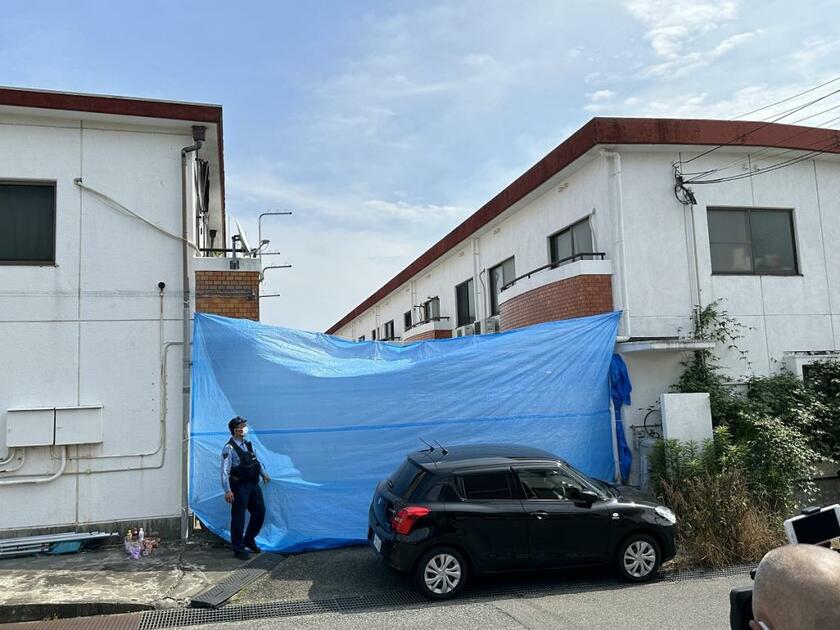 遺体で見つかった6歳児の祖母が監禁されていた賃貸住宅＝6月24日、神戸市