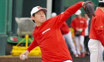 元巨人ドラ1はスカウトから現役復帰→即エースに 社会人で活躍する元NPB選手たち