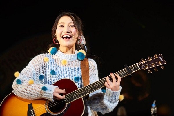 井上苑子、19歳バースディライブで感涙 「幸せ者です！」