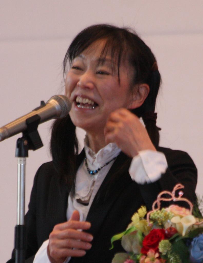 内村周子さん