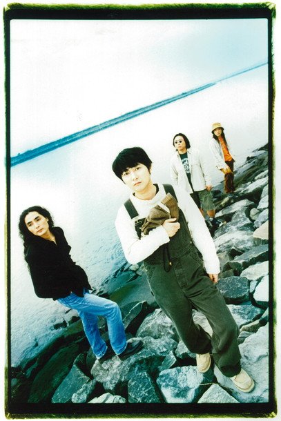 日本最古のネオアコ・バンド“b-flower”初ベスト盤10月リリース