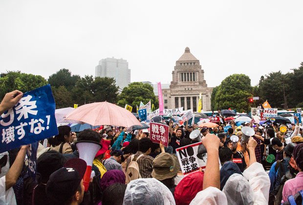 最大規模となった、安保法案反対デモ。4時間にもわたり、参加者のコールが続いた=8月30日(撮影/写真家・尾崎孝史)