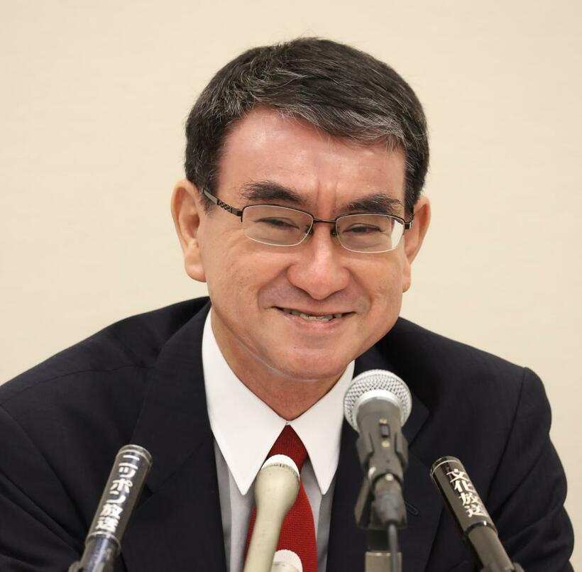 河野太郎行政改革担当相（C）朝日新聞社