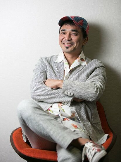 石野卓球静岡県出身。1995年、本格的にDJとしての活動スタート。2015年にはΝew Orderのシングルカット曲「Tutti Frutti」のリミックスを日本人で唯一担当した。DJ/プロデューサー、リミキサーとして、多彩な活動を行う(撮影/谷本結利)