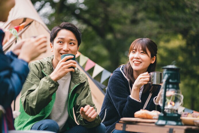 ホットドリンクを飲みながら皆でわいわい語り合おう♪