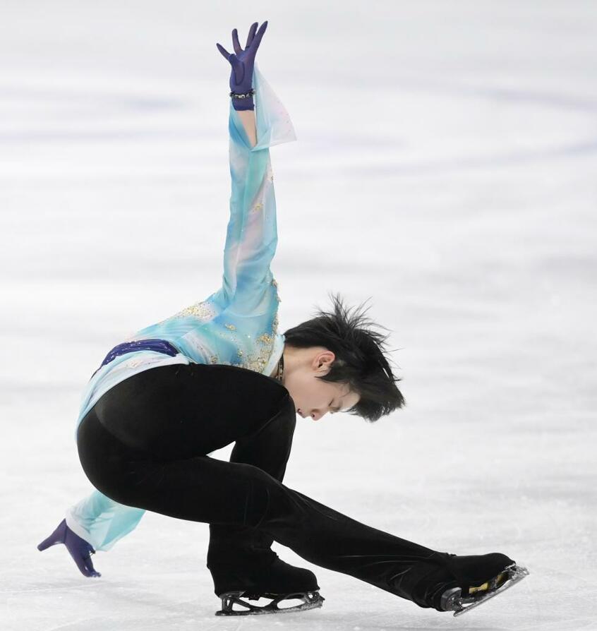 羽生結弦(はにゅう・ゆづる)/フリーの演技はジャンプの失敗が目立った。「平衡感覚や軸を、最後まで取り切れていなかったと思います」と振り返った (c)朝日新聞社