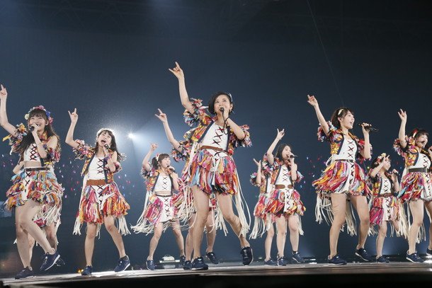 HKT48 地元福岡での初アリーナ公演でサプライズ連発 指原「これでHKT48、全てのチームが揃いました」