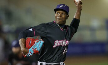 “ド派手パフォ”で乱闘誘発の懸念は? 今季注目の新助っ人、西武ヤンは大化けの可能性も