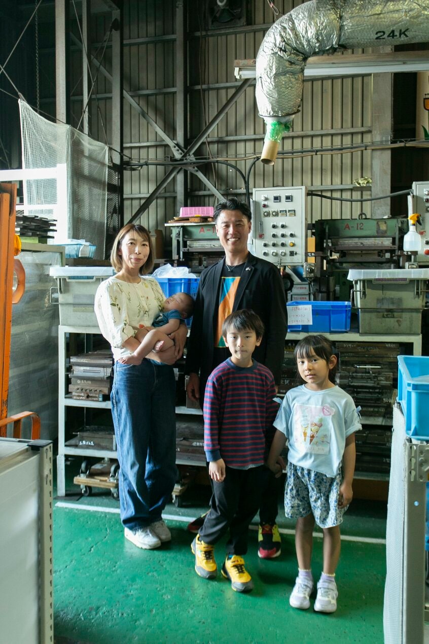 清水隆裕さん(右)、清水麻衣さん(撮影/MIKIKO)