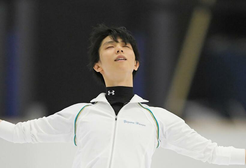 写真・図版（3枚目）| 羽生結弦「やっと今、スタートラインに立てました」　ノーミス「SEIMEI」で魅せる