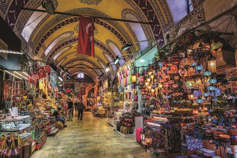 写真・図版（1枚目）| 【絶景さんぽ】いまも4000店舗以上が集結！　15世紀の「グランドバザール」