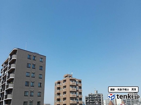 雲一つない札幌の夏空