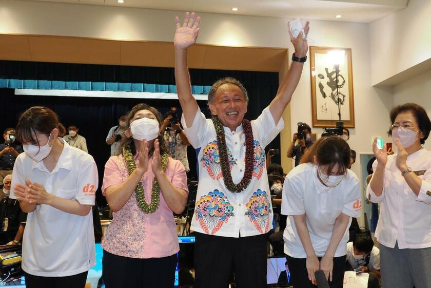 9月11日、沖縄県知事選挙で2回目の当選を果たした玉城デニー氏
