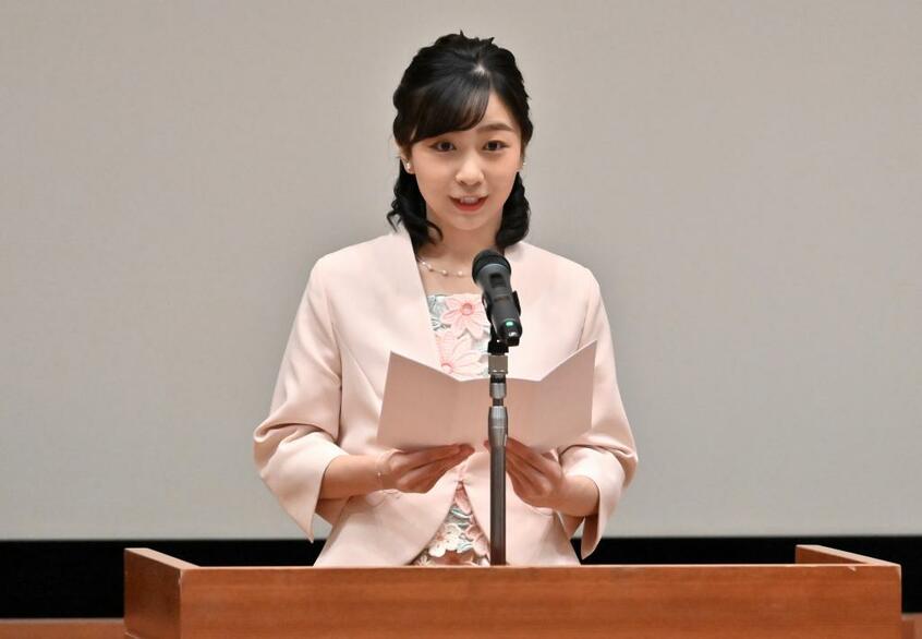 「ガールズメッセ2022」の開会にあたり、お言葉を述べる秋篠宮家の次女佳子さま(2022年10月16日)