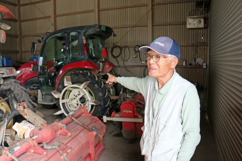 約1000万円のトラクター＝米倉昭仁撮影