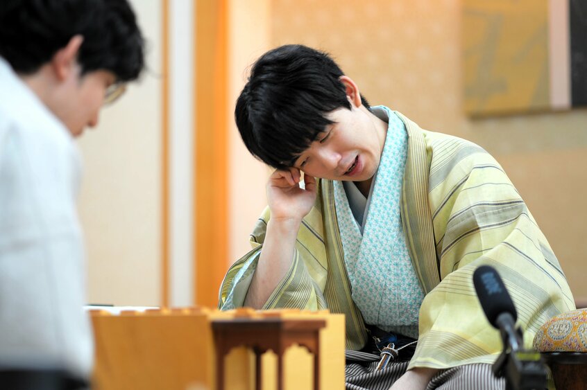 6連覇を達成した藤井聡太棋聖=2025年6月30日、千葉県木更津市