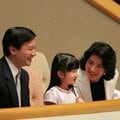 〈ご成婚から32年〉【写真特集】天皇陛下と皇后雅子さまの「ご成婚」から31年 愛子さまの誕生で優しさが加わったおふたり 手をつなぎ続けた家族の風景