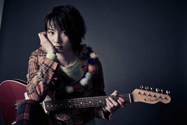 のんは５月８日に初のワンマンライブを成功させ、９日にファーストアルバムを出した