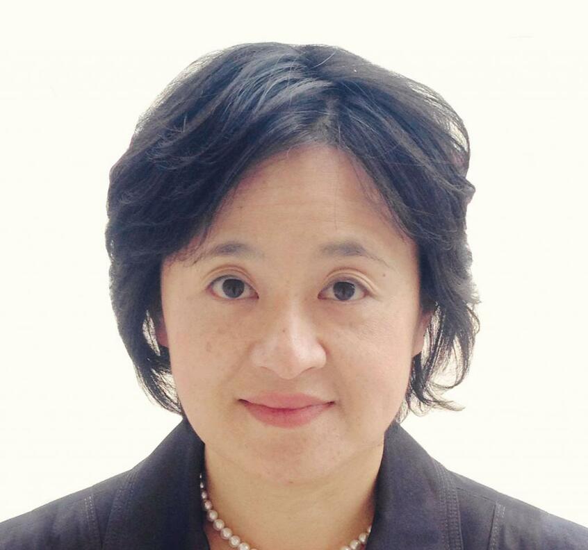 三浦麻子さん (50) 大阪大学教授/1995年、大阪大学大学院人間科学研究科博士後期課程退学。現在、同研究科教授。博士(人間科学)。専門は社会心理学(写真:本人提供)