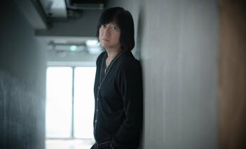 櫻井和寿、スガ シカオ、宮本浩次、アイナらがみせる新境地 パフォーマンスを率いる小林武史が語る「環境と欲望」とは