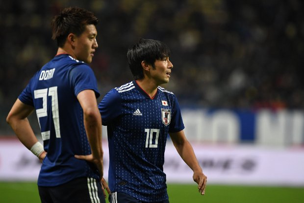 サッカー日本代表の堂安律（左）と中島翔哉（右）（写真：getty Images）