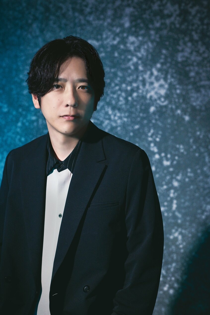 写真 蜷川実花/hair & make up 浅津陽介/styling 福田春美