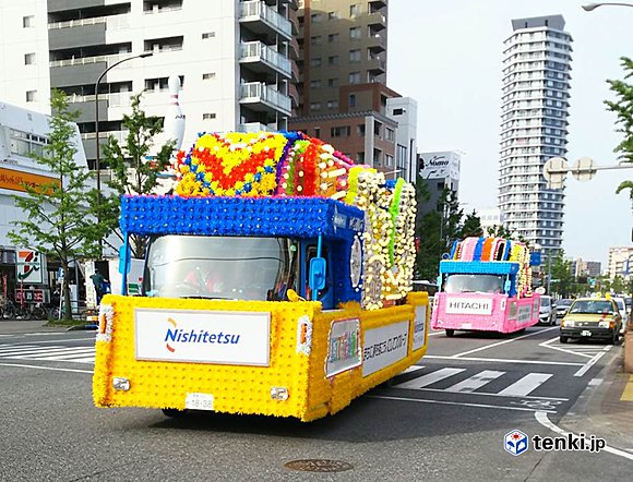 花自動車（福岡市早良区西新　2017年5月2日撮影）